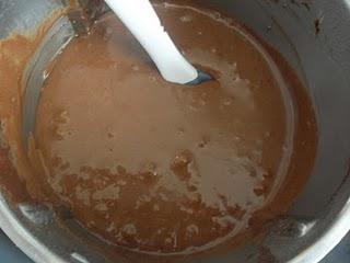 TORTA A LOS TRES CHOCOLATES