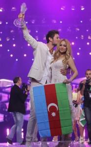 Eurovisión 2011: Azerbaiyán gana el Festival. España vuelve a bajar y consigue el puesto 23 con 50 puntos…