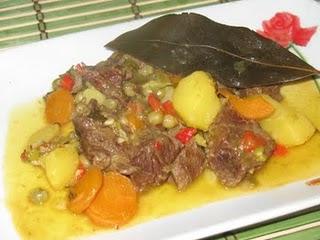 Carne guisada con patatas