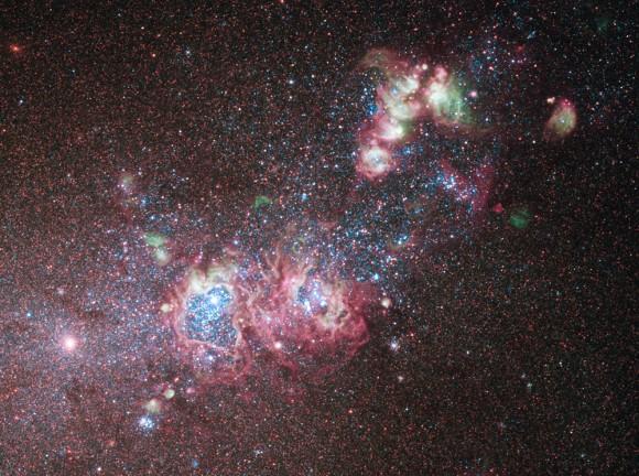 Fuegos de artificio en la galaxia enana NGC 4214