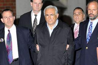 DSK: ¿Debilidad, Trampa, Error o Complot?