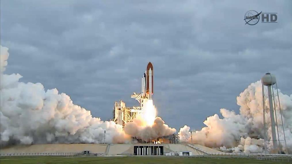 Imágenes del despegue de Endeavour STS-134