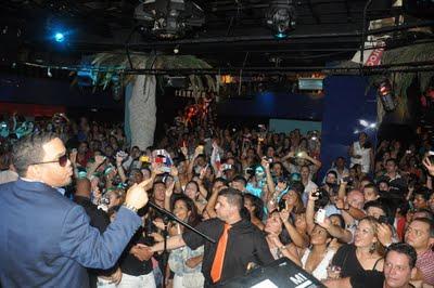 EL FENOMENO HECTOR ACOSTA