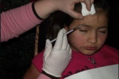 INYECTA BOTOX A SU HIJA DE 8 AÑOS PARA QUE GANE MISS UNIVERSO