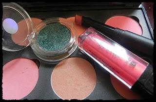 Maquillaje Myface y look ahumado metalizado