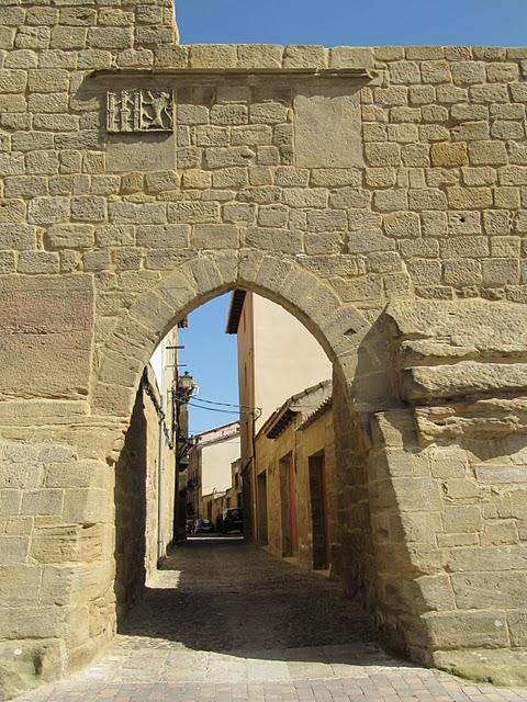 CALLEJANDO POR BRIONES