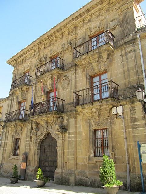 CALLEJANDO POR BRIONES