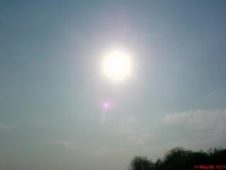 Llega el temido cambio de temporada en el armario y el bombardeo de tendencias. ¡Un búnker por favor!