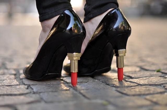 ART HEELS