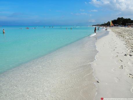 Mr-and-Mrs-Romance-where-to-go-in-Cuba-but-avoid-Varadero-beach ▷ Comenta sobre 4 lugares emocionantes para visitar en Cuba (y uno para evitar) por Mike