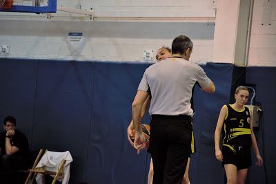 Galería de clics del Club Basket Almeda-Bàsquet Femení Sant Adrià