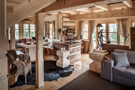 Cabana de Madera en campos nevados del Sur de Polonia