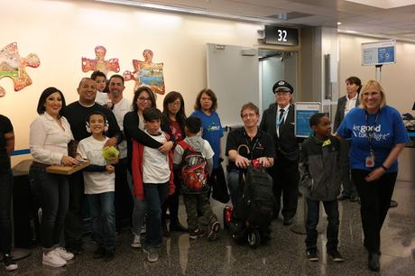 ES CHÉVERE VOLAR: EL PROGRAMA DE AMERICAN AIRLINES AYUDA A NIÑOS CON AUTISMO A ALCANZAR NUEVAS ALTURAS ES CHÉVERE VOLAR: EL PROGRAMA DE AMERICAN AIRLINES AYUDA A NIÑOS CON AUTISMO A ALCANZAR NUEVAS ALTURAS