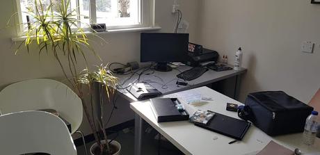 Oficinas de Mantic atacadas y sede de un LARP destrozado