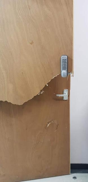 Oficinas de Mantic atacadas y sede de un LARP destrozado