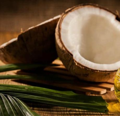 Aceite de coco: propiedades, beneficios, usos y todo lo que debes saber de este superalimento