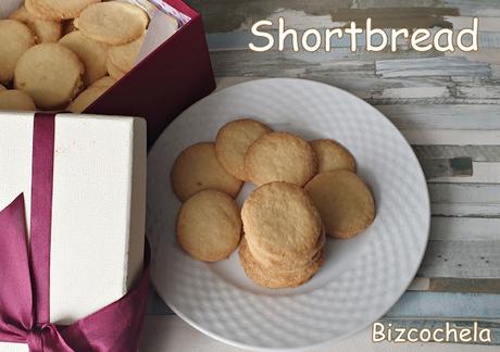SHORTBREAD: GALLETAS ESCOCESAS DE MANTEQUILLA