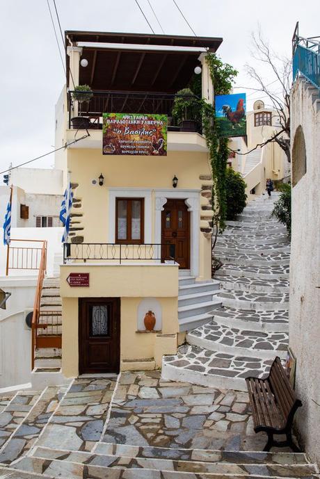 O-Vasilis.jpg.optimal ▷ Recorriendo el sendero de la aldea de Naxos: Melanes, Myli y los Kouroi