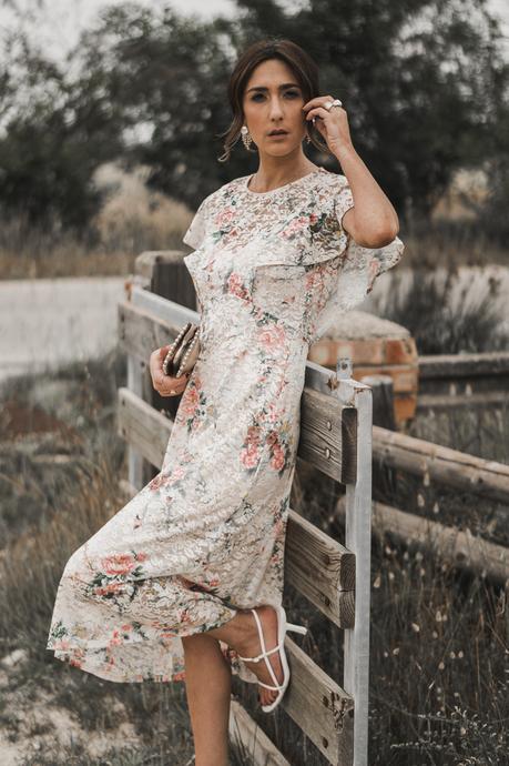 LOOKS PARA EVENTOS: CÓMO VESTIR EN BODAS, BAUTIZOS Y COMUNIONES: VESTIDO FLORAL dress for a wedding