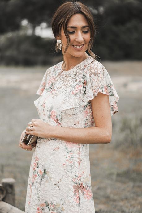 LOOKS PARA EVENTOS: CÓMO VESTIR EN BODAS, BAUTIZOS Y COMUNIONES: VESTIDO FLORAL LOOKS PARA EVENTOS: CÓMO VESTIR EN BODAS, BAUTIZOS Y COMUNIONES: VESTIDO FLORAL