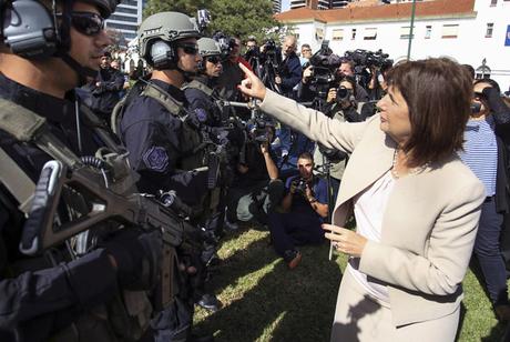 Legalizar la Tortura