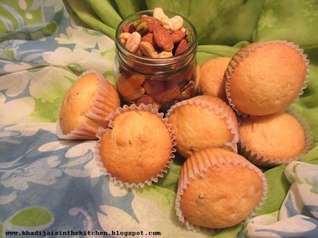 PETITS GÂTEAUX AUX FRUITS SECS /DRIED FRUITS MUFFINS / MAGDALENAS CON FRUTOS SECOS / مافن بالفواكه المجففة