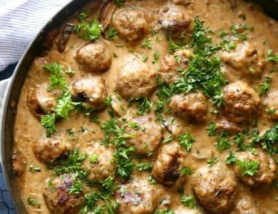 Albóndigas Stroganoff