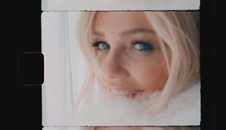 Emma Bunton estrena el videoclip del tema ‘You’re All I Need to Get By’ Nuevo vídeo de Emma Bunton