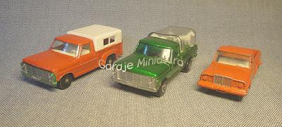 Tres camionetas de Matchbox
