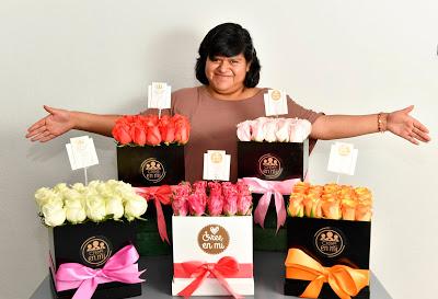 REALIZAN PACIENTES DEL CREE ARREGLOS FLORALES PARA MAMÁS