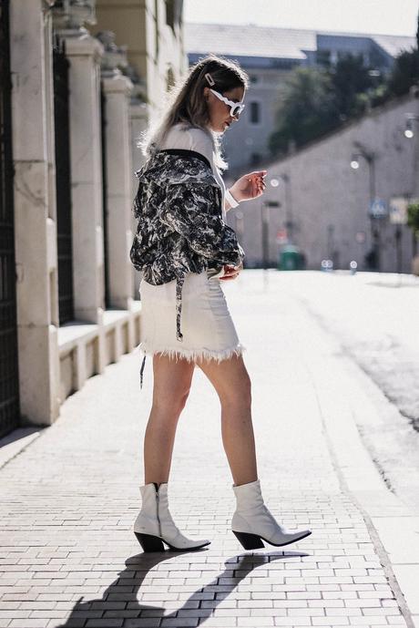 SNAKE PRINT JACKET SNAKE PRINT JACKET