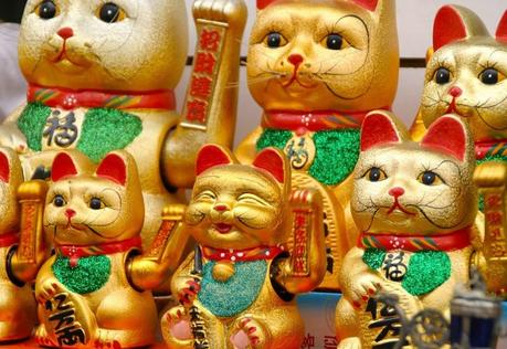 waving-cats-800x550 ▷ 7 cosas geniales para hacer en Tokio por la mañana