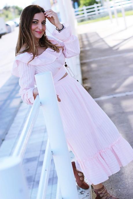 Conjunto de falda+top crop Conjunto de falda+top crop