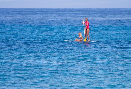 stand-up-paddle-board-kaanapali-maui-7 ▷ Comenta sobre 8 razones por las que viajar te ayuda a vivir una buena vida por MikesRoadTrip