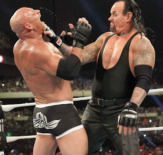 Goldberg vs The Undertaker en Arabia Saudita