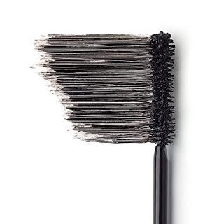 ¿Qué proyectas con tu maquillaje? Cursos de Make up ¿Qué proyectas con tu maquillaje? Cursos de Make up