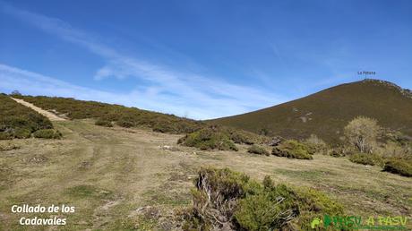 RUTA a LA PATANA o ESCURIU desde ROBLEDO, Somiedo Collado de los Cadavales y la Patana