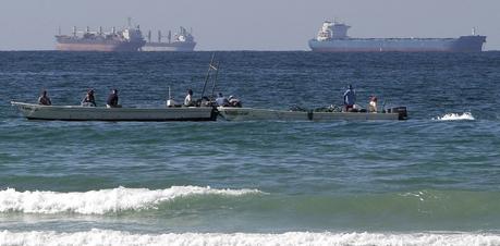 Ataque a buques petroleros Aumenta tensión en el Golfo Arábigo Pérsico