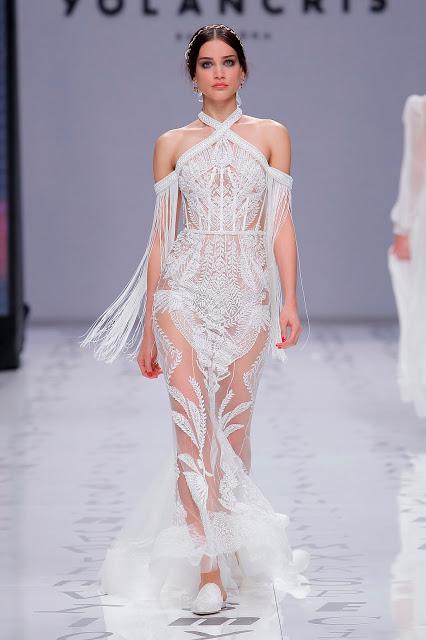 Las novias libres y sin miedo de YolanCris 2020 vuelven a revolucionar la pasarela de Valmont Barcelona Bridal Fashion Week