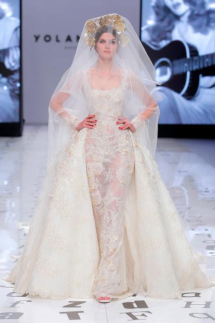 Las novias libres y sin miedo de YolanCris 2020 vuelven a revolucionar la pasarela de Valmont Barcelona Bridal Fashion Week
