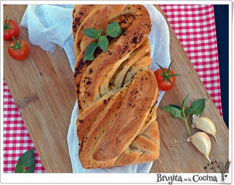 Trenza de pesto y queso