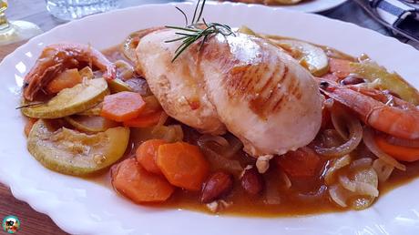 Pechugas de pollo con almendras y langostinos Pechugas de pollo con almendras y langostinos