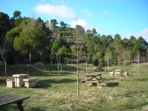 Tres destinos para hacer senderismo y acampar en la Comunidad Valenciana.