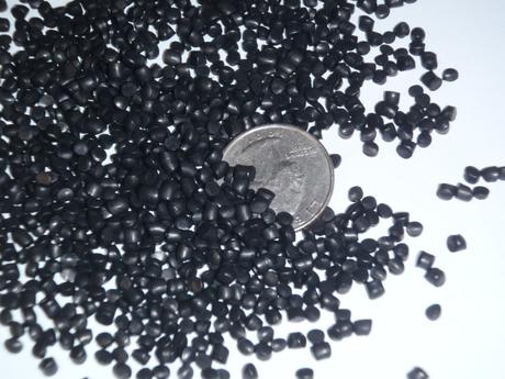 Microplásticos pellets plastic