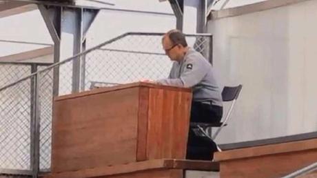 el entrenador más peculiar del mundo 