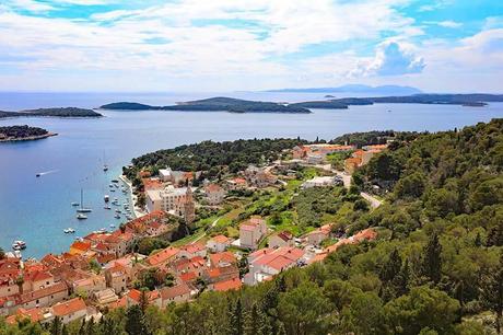 ▷ Cueva azul Croacia (+ mejores tours de Split, Hvar y Trogir) Paklinski-Islands-as-seen-from-Spanjola-fort-in-Hvar.jpg.optimal ▷ Cueva azul Croacia (+ mejores tours de Split, Hvar y Trogir)