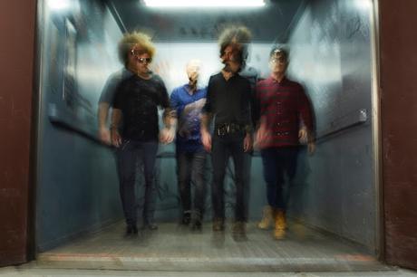 Doble Elefante presenta nuevo videoclip: 'La entrenadora'