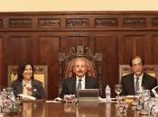 Danilo reunido funcionarios; publicado listado calificaciones instituciones.