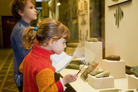 Día internacional de los Museos, 2 propuestas literarias para niños y algo más