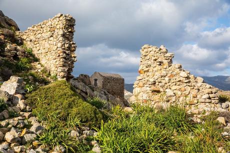 Naxos-Ruins.jpg.optimal ▷ Cómo ir de excursión a Apano Kastro en Naxos, Grecia